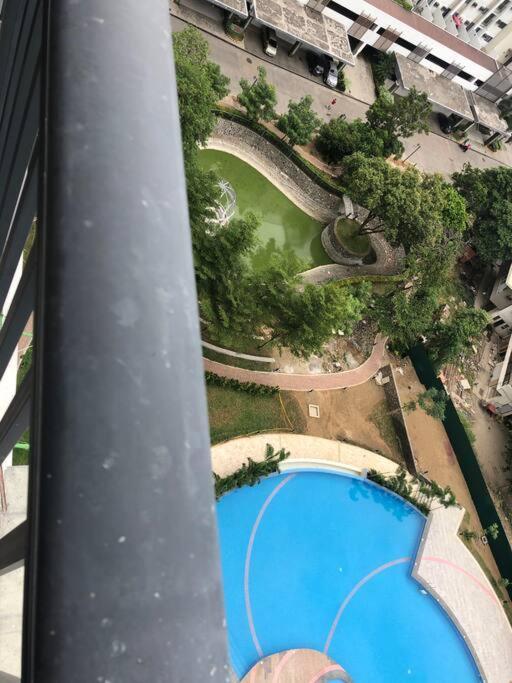 Condo Near Ayala Cebu City W Wifi Balcony 外观 照片